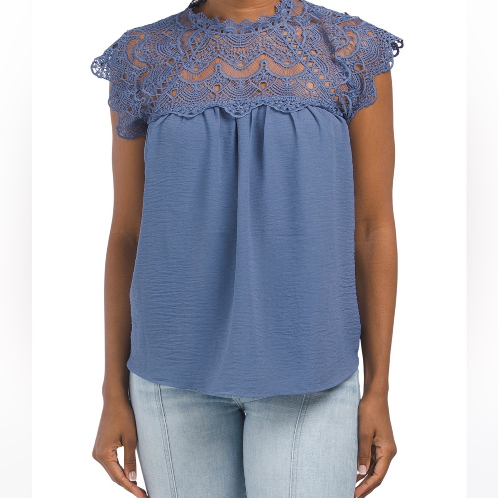 NWT RAIN Blue Lace Woven Top Size S